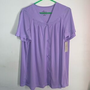 Lissome shirt for women size Large